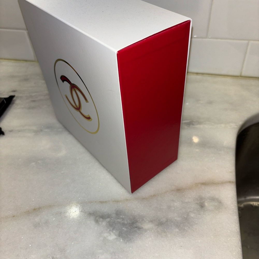 Red Chanel Box - Picture 2 of 2